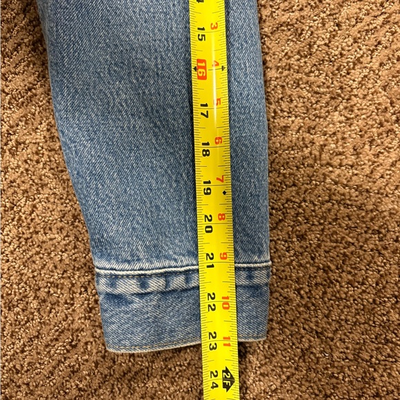 Levi Sherpa Lined Denim Jacket - Picture 6 of 6